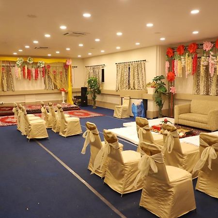 Hotel Bandhan Residency Колката Екстер'єр фото